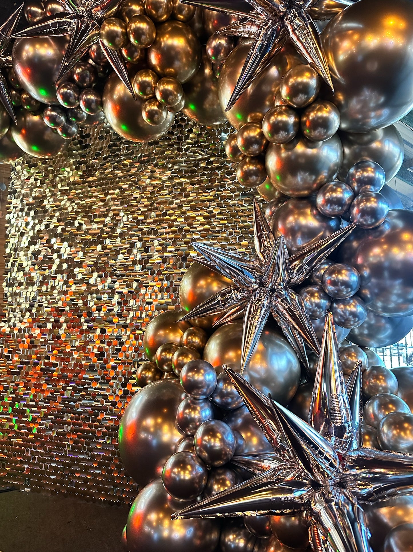 SHIMMER WALLS (7FT X 7FT)