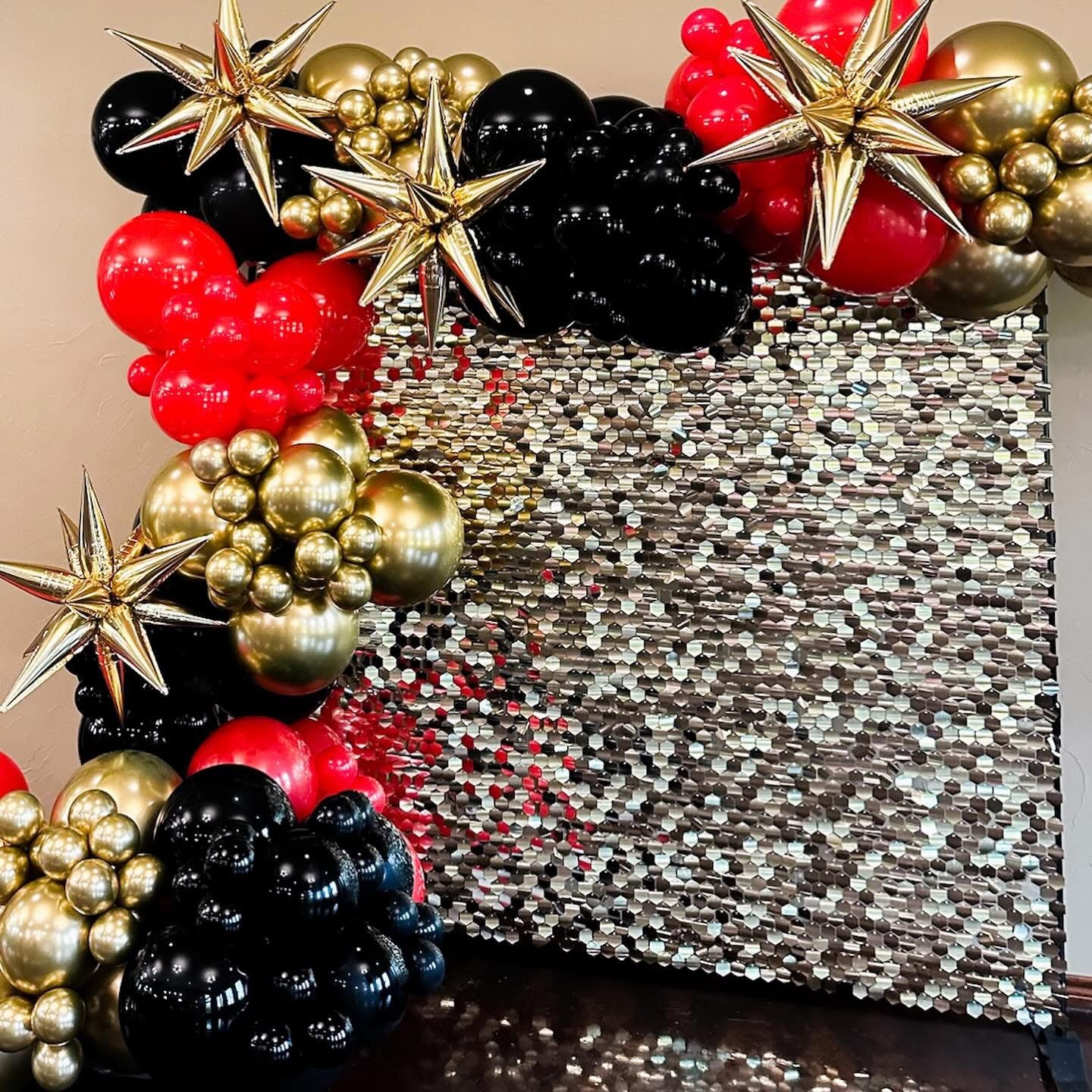 SHIMMER WALLS (7FT X 7FT)